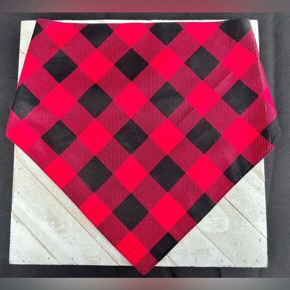 Black and red buffalo check bandana size large - Picture 1 of 3
